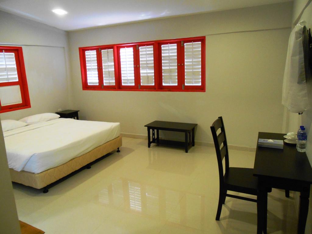 Kt Chinatown Lodge Куала-Тренгану Екстер'єр фото
